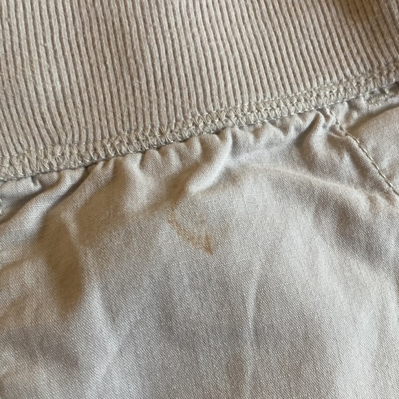 GAP Shorts - Picture 4 of 4